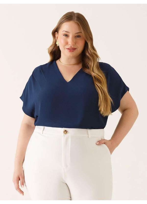 Principessa - Blusa Ombros Deslocados em Crepe Plus Size Marinho Lenira