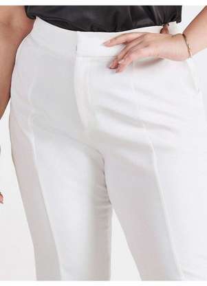 Principessa - Calça Reta Slim de Alfaiataria Off White Edna - PRINCIPESSA