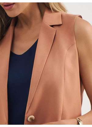 Principessa - Colete Alongado de Alfaiataria em Viscose Camel Crislene - PRINCIPESSA