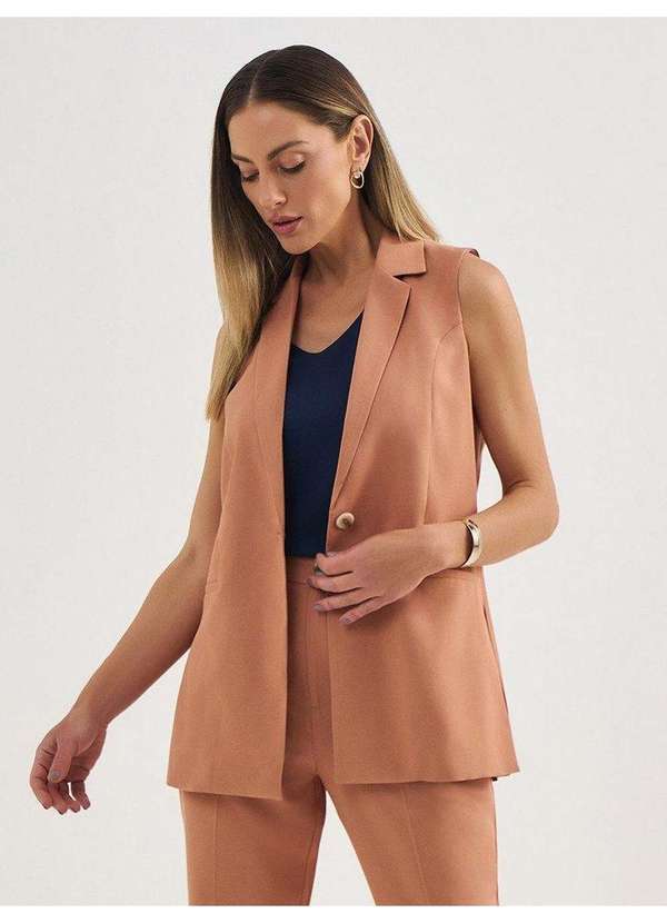 Principessa - Colete Alongado de Alfaiataria em Viscose Camel Crislene
