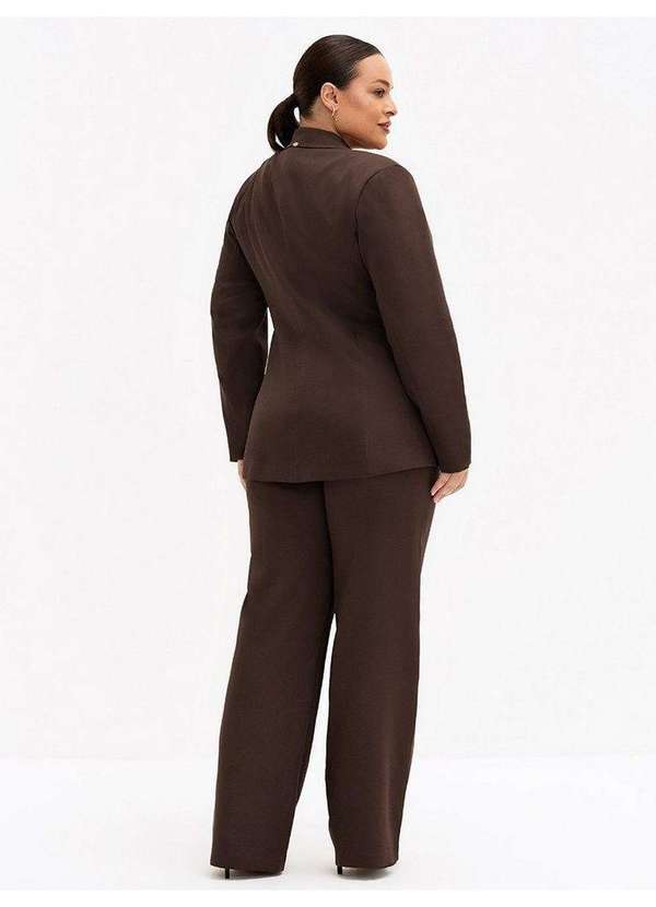 Blazer de Alfaiataria Intermediário Plus Size Marrom Ysaura