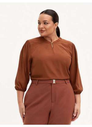 Principessa - Blusa Manga 7/8 em Crepe Plus Size Marrom Ferrugem Mika - PRINCIPESSA