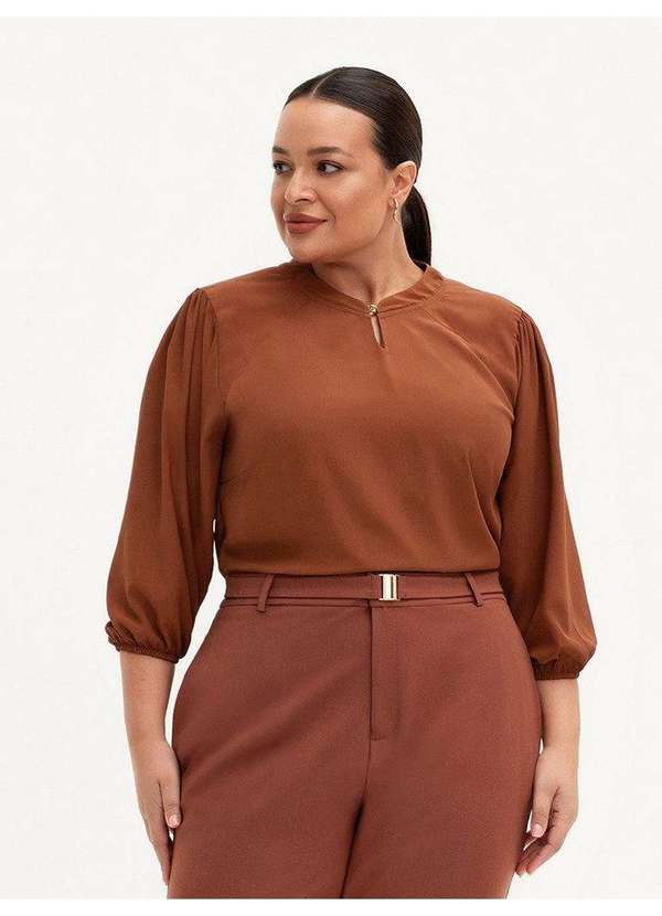 Principessa - Blusa Manga 7/8 em Crepe Plus Size Marrom Ferrugem Mika