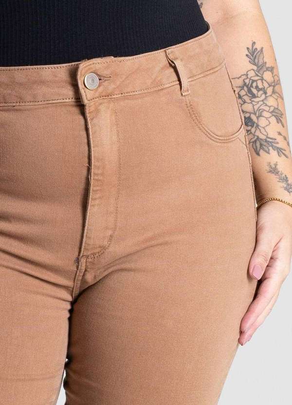 Sawary - Calça Sarja Sawary Plus Size Levanta Bumbum - 280799 Marrom 5