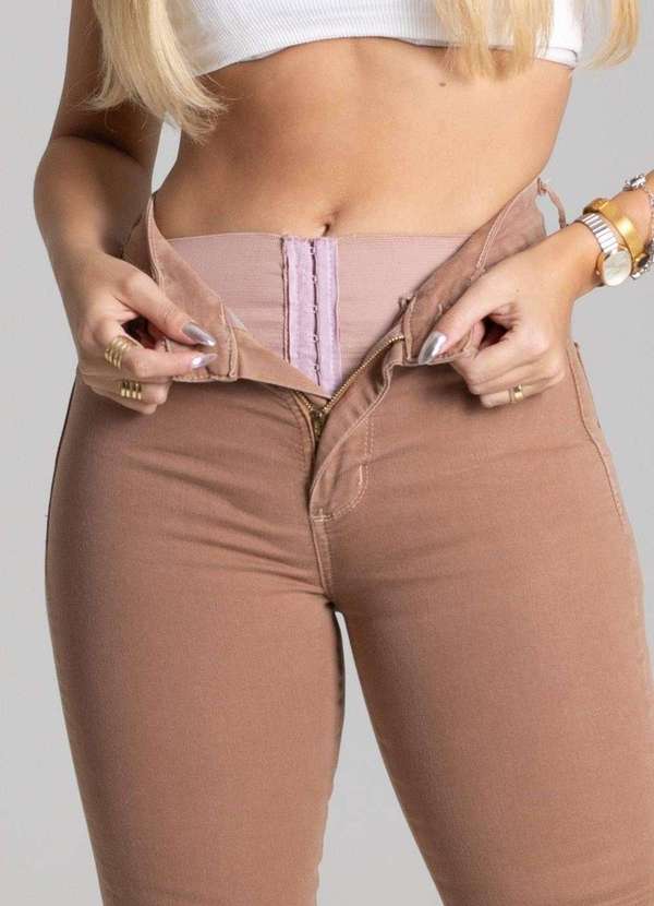 Sawary - Calça Sarja Sawary Super Lipo Marrom 5