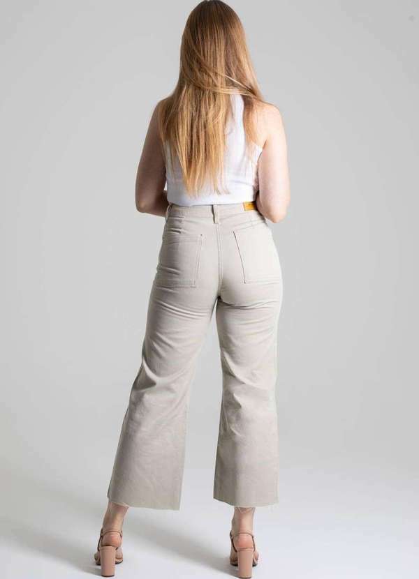 Sawary - Calça Sarja Sawary Wide Leg Cropped - 276475 Bege 4