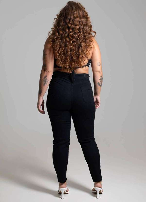 Sawary - Calça Sarja Sawary Plus Size Preto 4