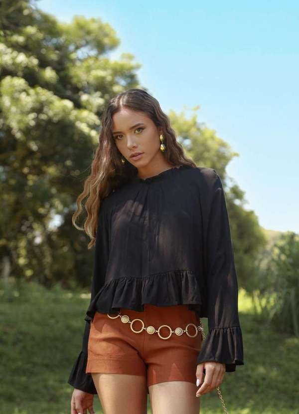 Pop Me - Blusa Bata em Viscose Manga Longa com Recortes Preto