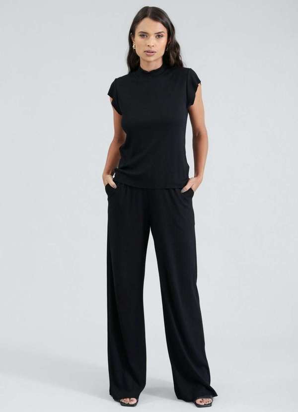 Pop Me - Blusa Manga Curta com Gola Alta em Malha Canelada Preto 4