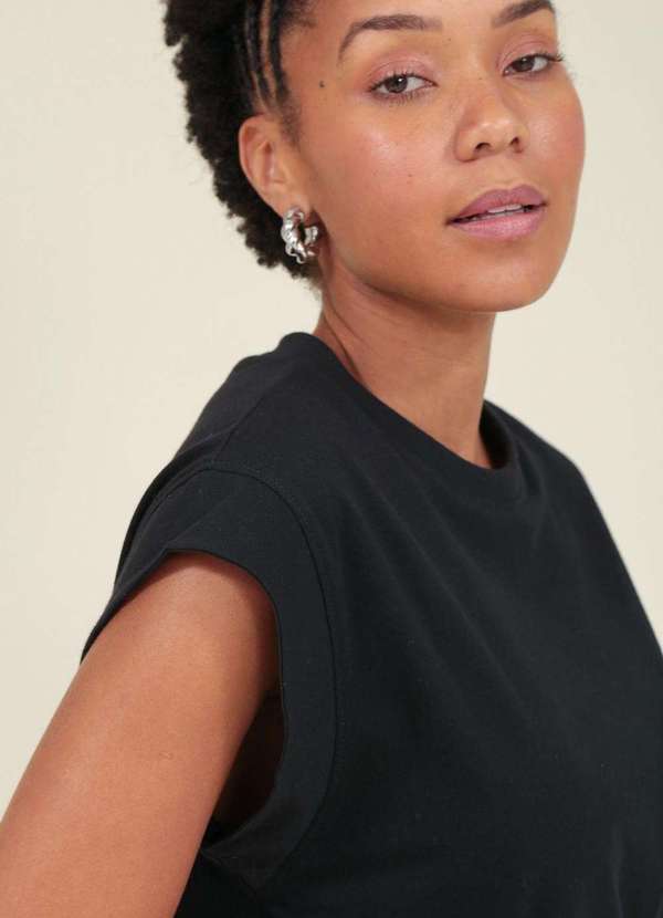 Pop Me - Blusa Muscle Tee em Meia Malha Preto 3