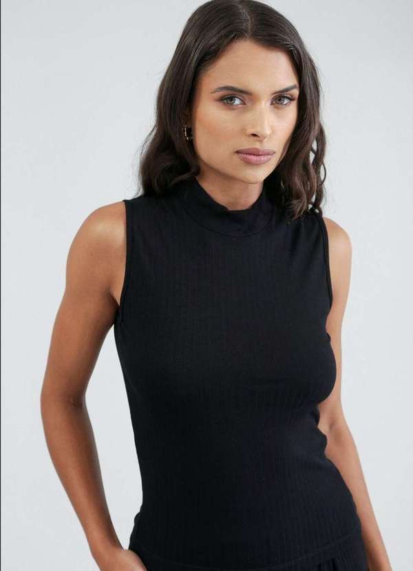 Pop Me - Blusa sem Manga Gola Alta Malha Canelada Preto