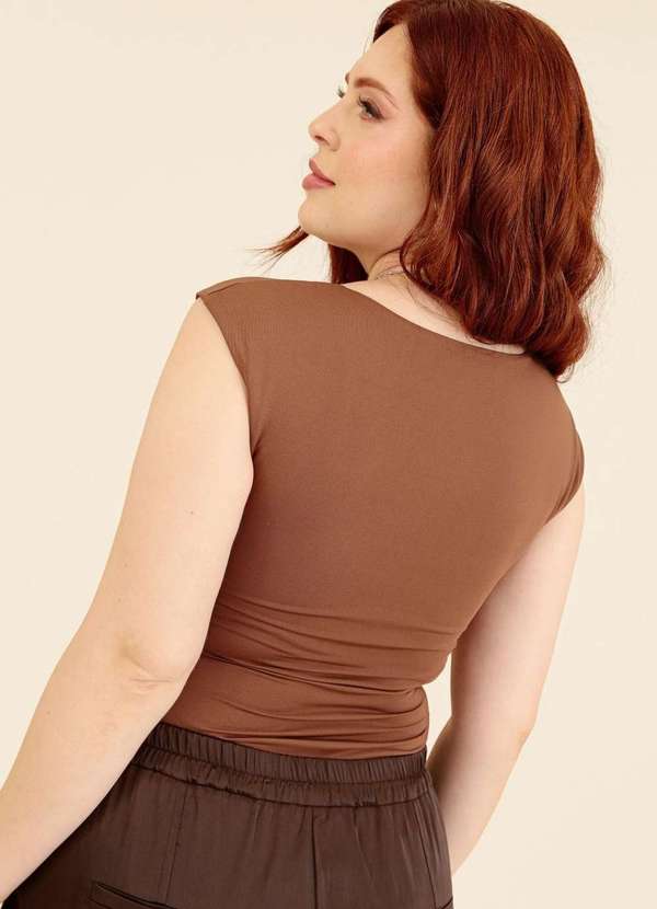 Pop Me - Body em Malha sem Manga com Franzido no Busto Marrom 2