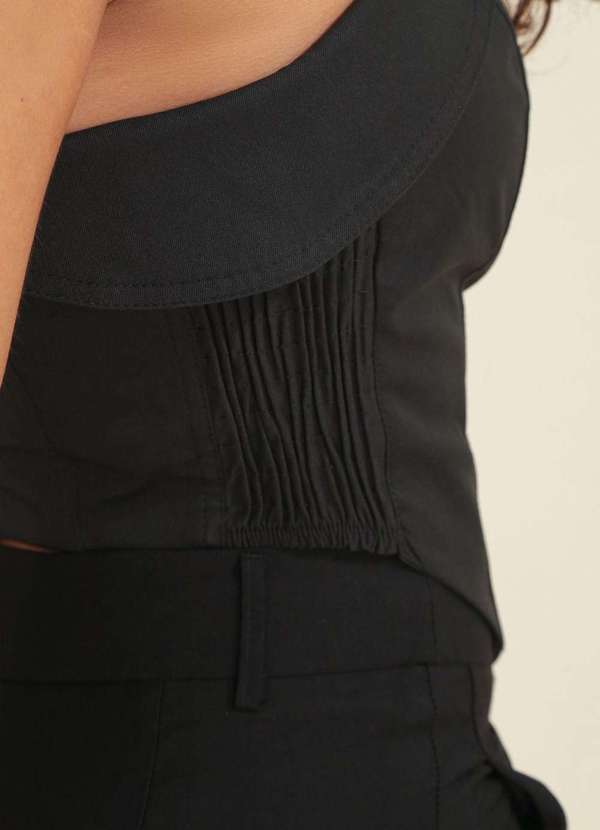 Pop Me - Cropped Tomara que Caia em Alfaiatria Sarja Ziper Frontal Preto 5