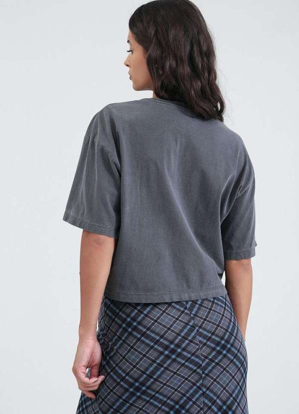 Pop Me - T-Shirt em Meia Malha Estonada com Coracao Babado Cinza 5