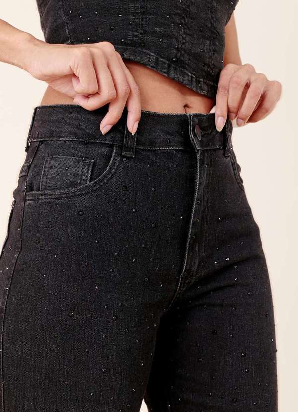 Pop Me - Calca Jeans Black Reta com Strass Preto 4