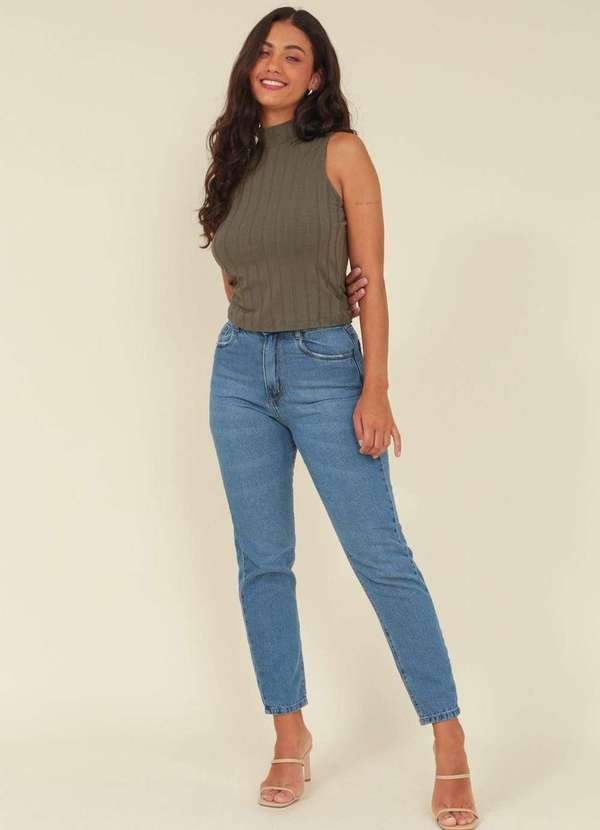 Calça jeans feminina com detalhes de destroyed pop moda jeans