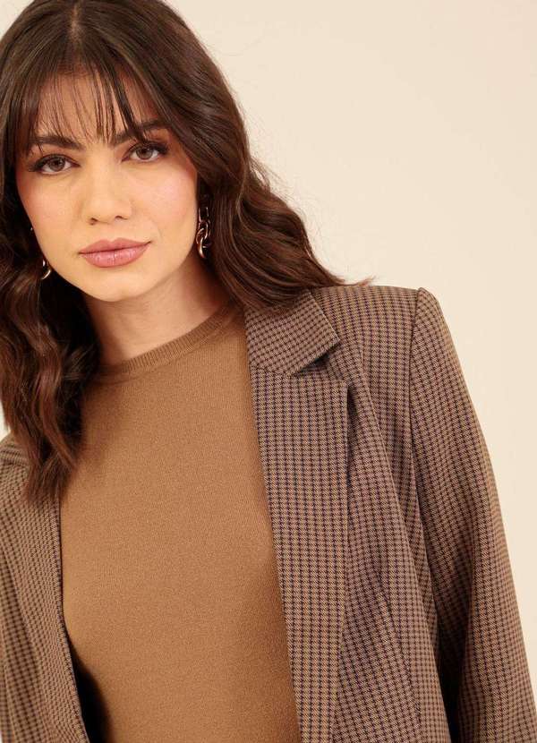 Pop Me - Blazer em Alfaiataria Xadrez com Lapela Marrom 3