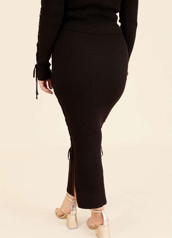 Pop Me - Saia Midi em Trico com Trancado Lateral Preto 4