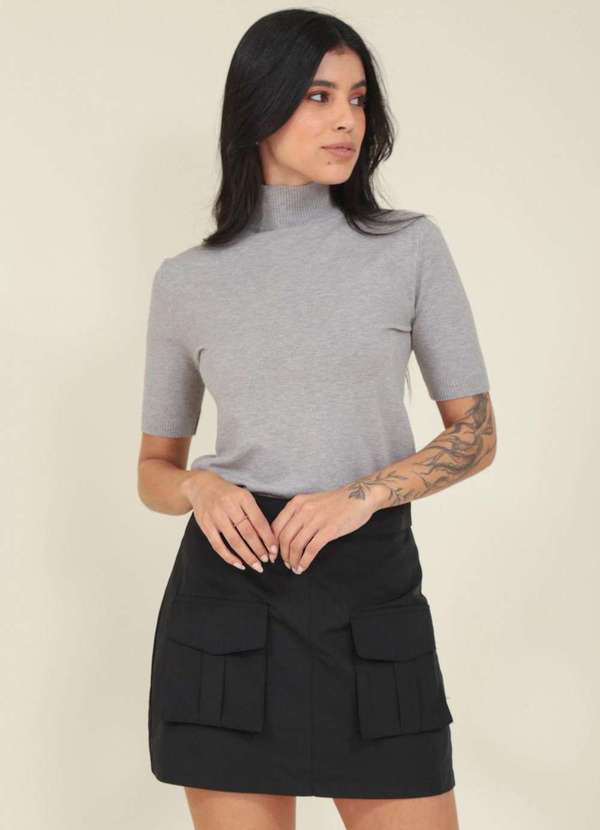Pop Me - Blusa Tricot Manga Curta Gola Alta Cinza