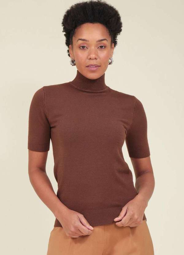 Pop Me - Blusa Tricot Manga Curta Gola Alta Marrom