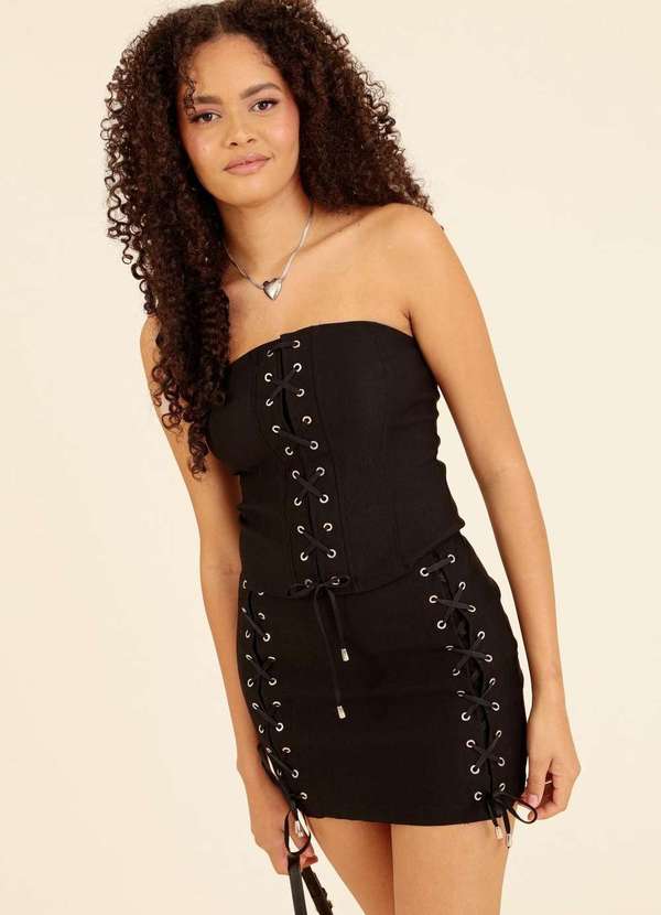 Pop Me - Saia Curta Reta em Bengaline com Ilhos Preto 1