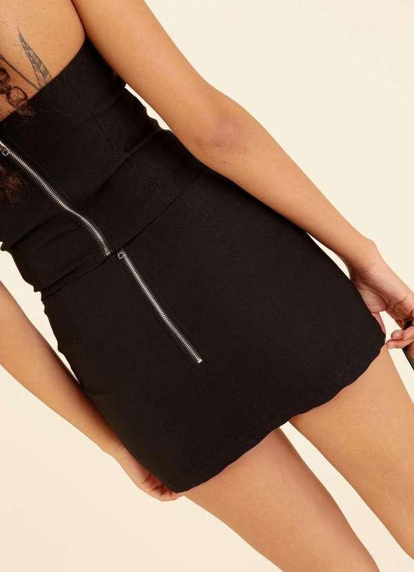 Pop Me - Saia Curta Reta em Bengaline com Ilhos Preto 3