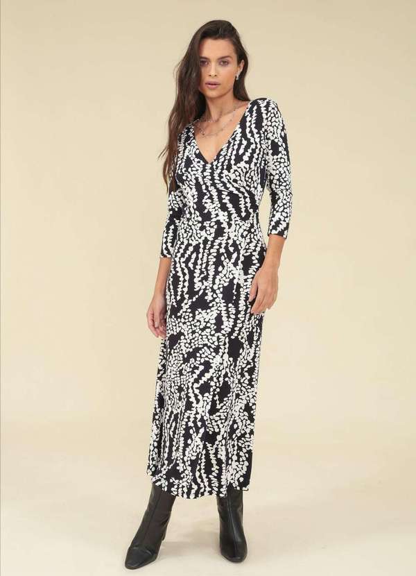 Pop Me - Vestido Midi Malha Manga 7/8 Decote Transpassado Estampa Bicolor Preto 1