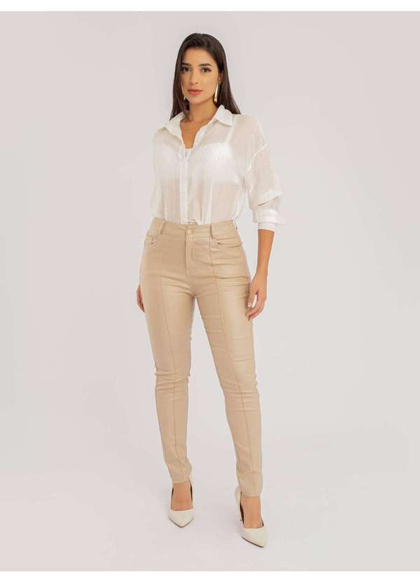 Susie Modas - Calça Susie Resinada com Nervura Feminina Bege 5