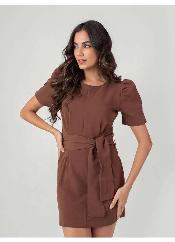 Susie Modas - Vestido Curto com Cinto Feminino Marrom