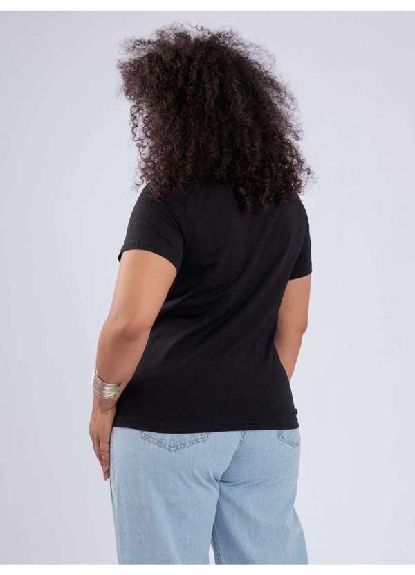 Susie Modas - T-Shirt Detalhe Metalico Gola Rosa Preto 2