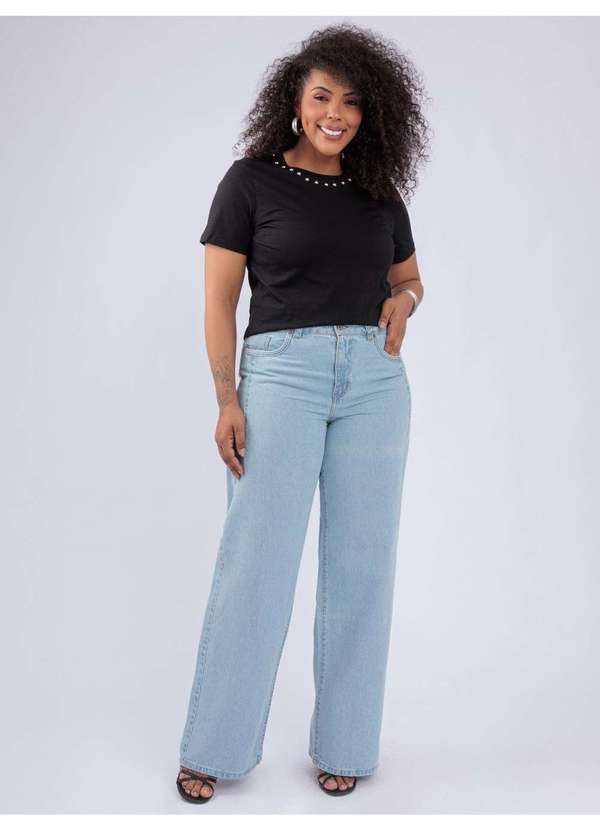 Susie Modas - T-Shirt Detalhe Metalico Gola Rosa Preto 5