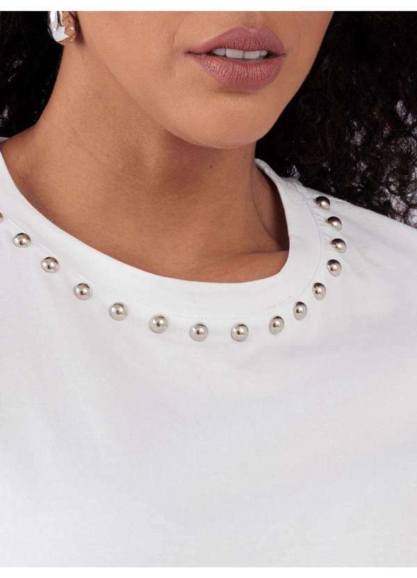 Susie Modas - T-Shirt Detalhe Metalico Gola Rosa Branco 3