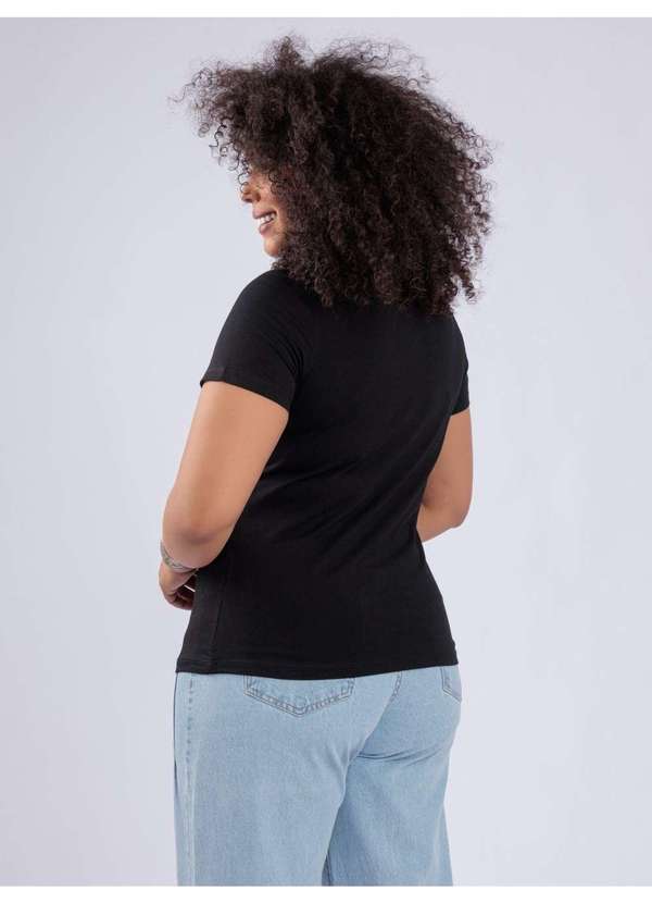 Susie Modas - T-Shirt Gola V Preto 2