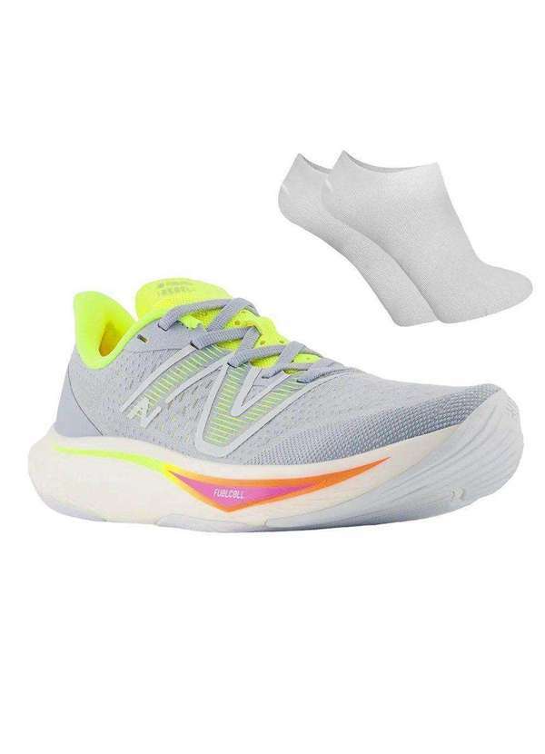 New Balance - Kit Tênis New Balance Rebel V3 Feminino e par de Meia Cinza