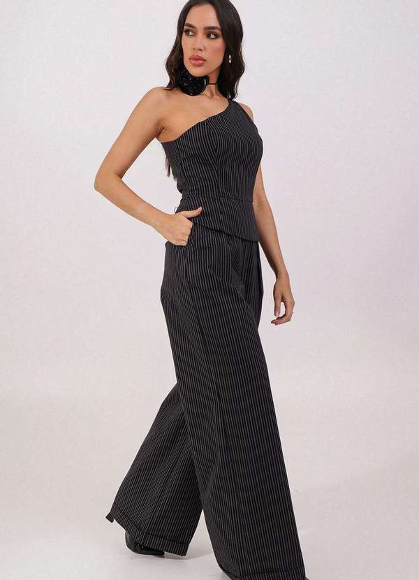 Labrava - Macacao Ombro Unico Risca de Giz Labrava Preto