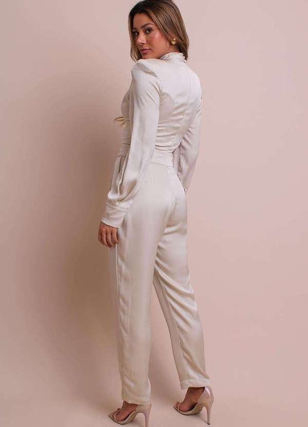 Labrava - Macacao Recortes Acetinado Natural Labrava Branco 4