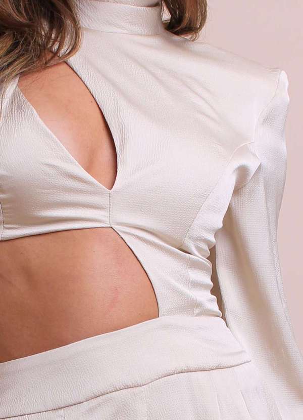 Labrava - Macacao Recortes Acetinado Natural Labrava Branco 5