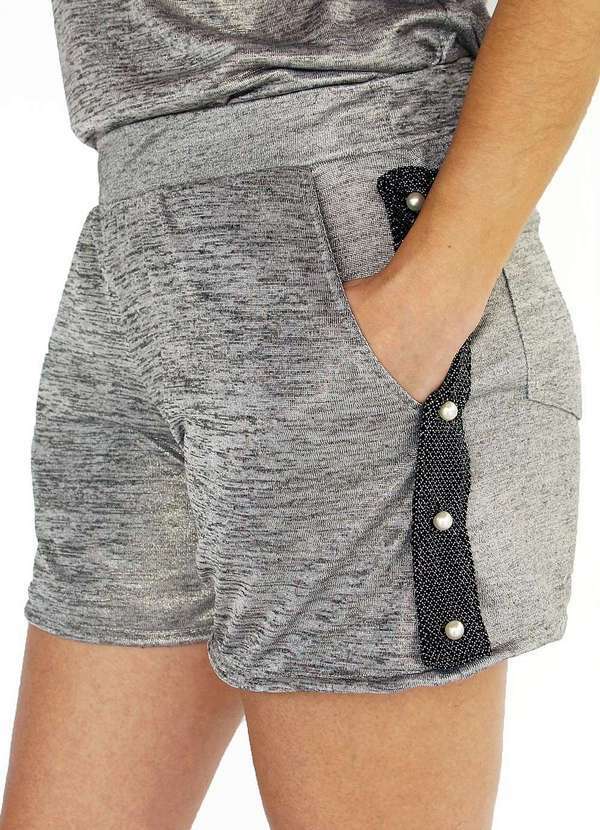 Conigli Design - Shorts Malha Fio Metalico Detalhe Lateral Lurex Liso Cinza