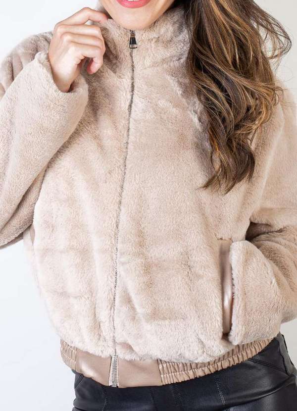 Fluffy - Jaqueta Fur Feminina Forrada com Bolsos 70832 Bege 2