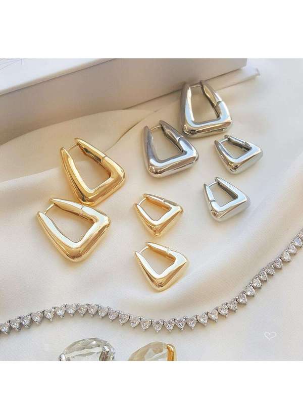 Piuka - Brinco Argola Triangular Emily G Folheado em Rodio Branco Prata 2