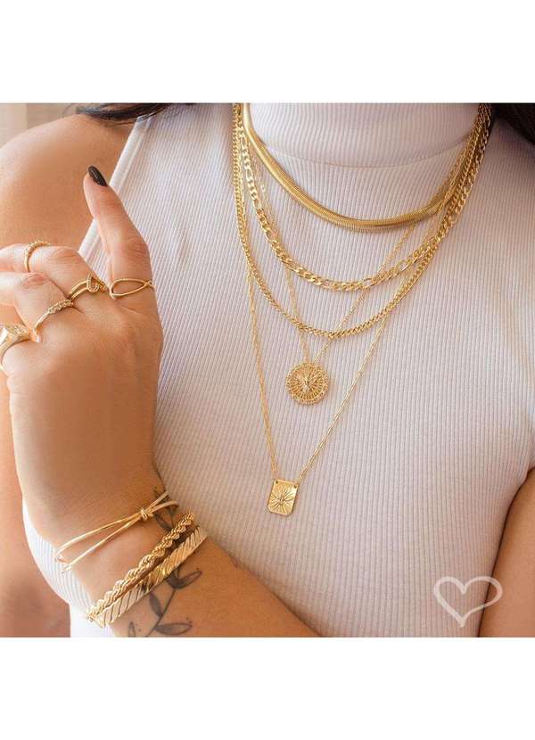 Piuka - Escapulario Jesus Cristo e Espirito Santo Folheada a Ouro 18k Dourado 2