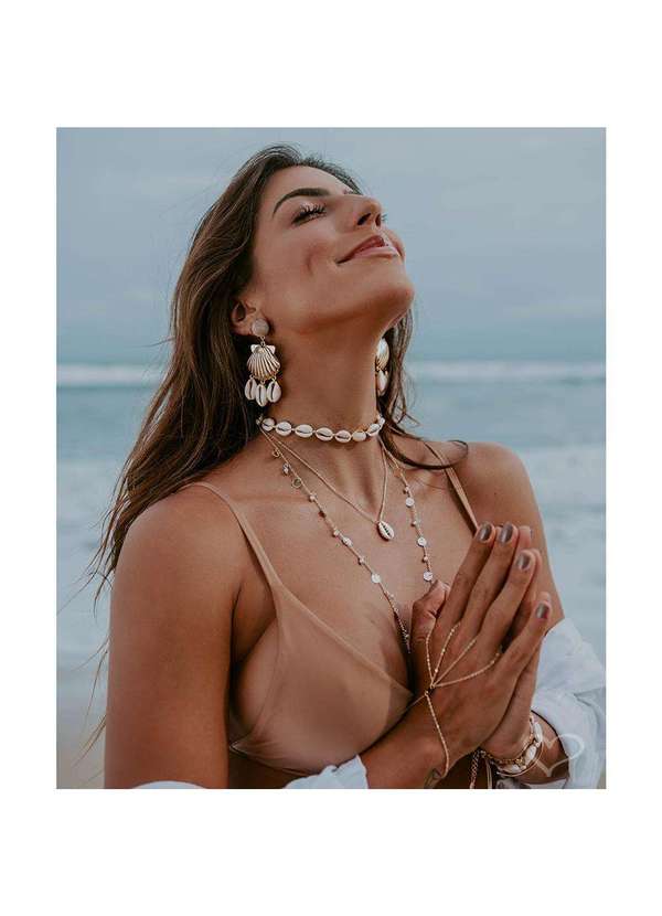 Piuka - Pulseira de Mao Soraia Mini Medalhas Folheada a Ouro 18k Dourado 2