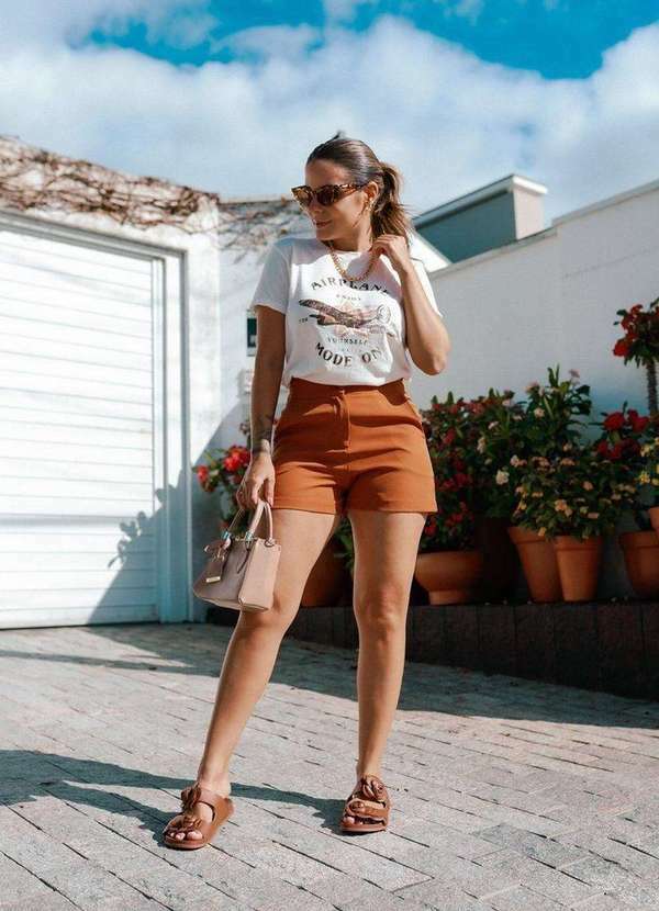 Cianitas - T-Shirt Feminina Off Airplane Bege 3