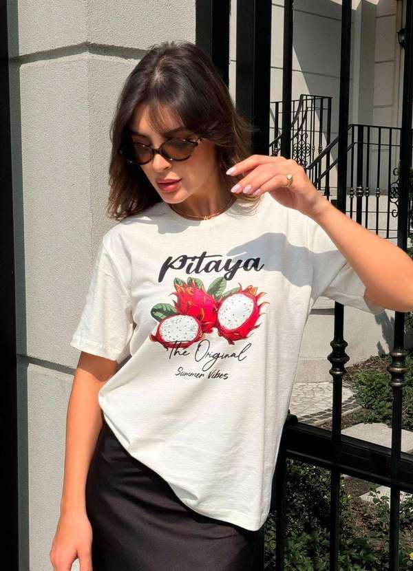 Cianitas - T-Shirt Feminina Off Pitaya Bege