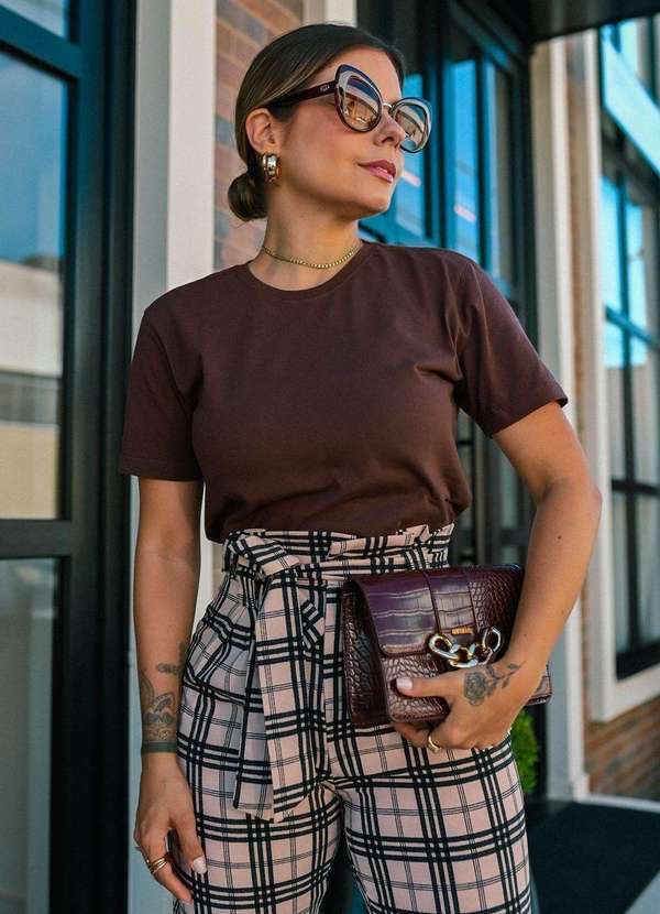 Cianitas - T-Shirt Lisa Marrom Escuro Marrom