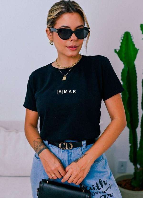 Cianitas - T-Shirt Preta Amar Preto