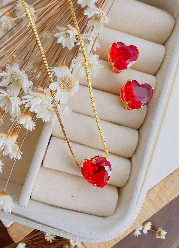 Mellow Brazil - Conjunto Folheado a Ouro Coração Rubi Vermelho
