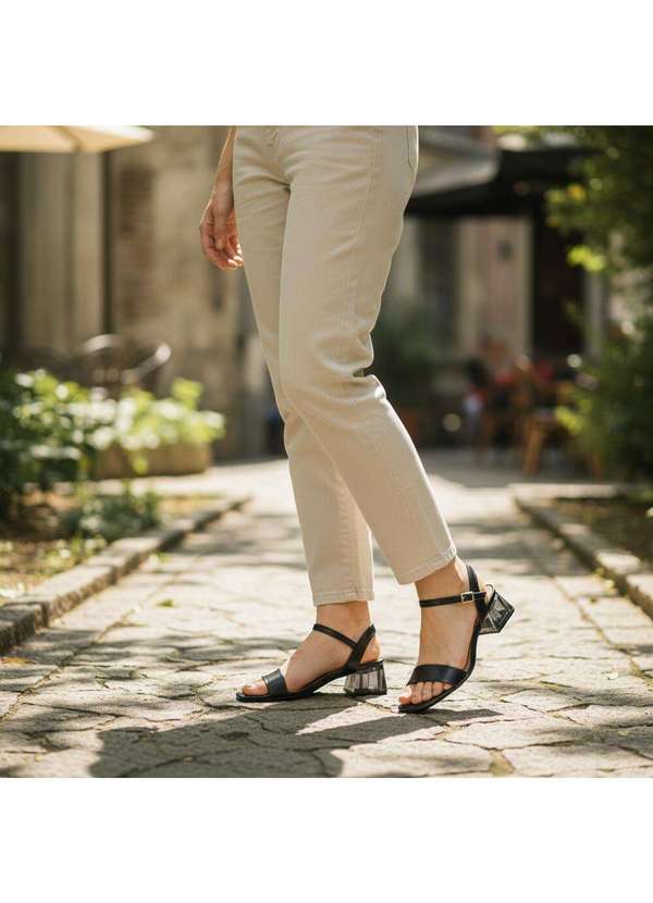 Beira Rio - Sandália Feminina Salto Grosso Beira Rio 8468213 Preto 2