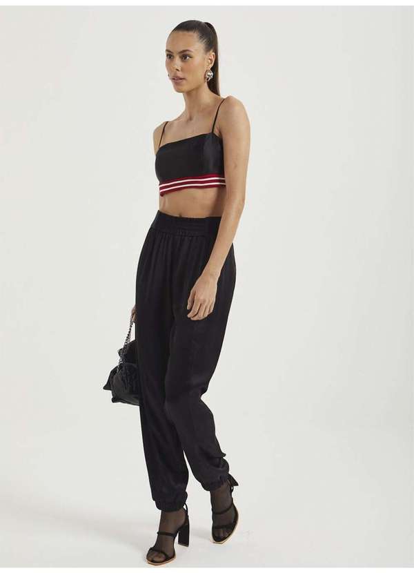 Colcci - Calça Jogger Acetinada Sport Culture - Preto 4