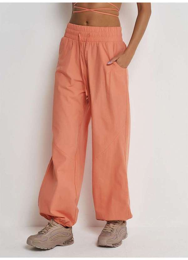 Colcci - Calça Jogger Parachute Sport Culture - Laranja